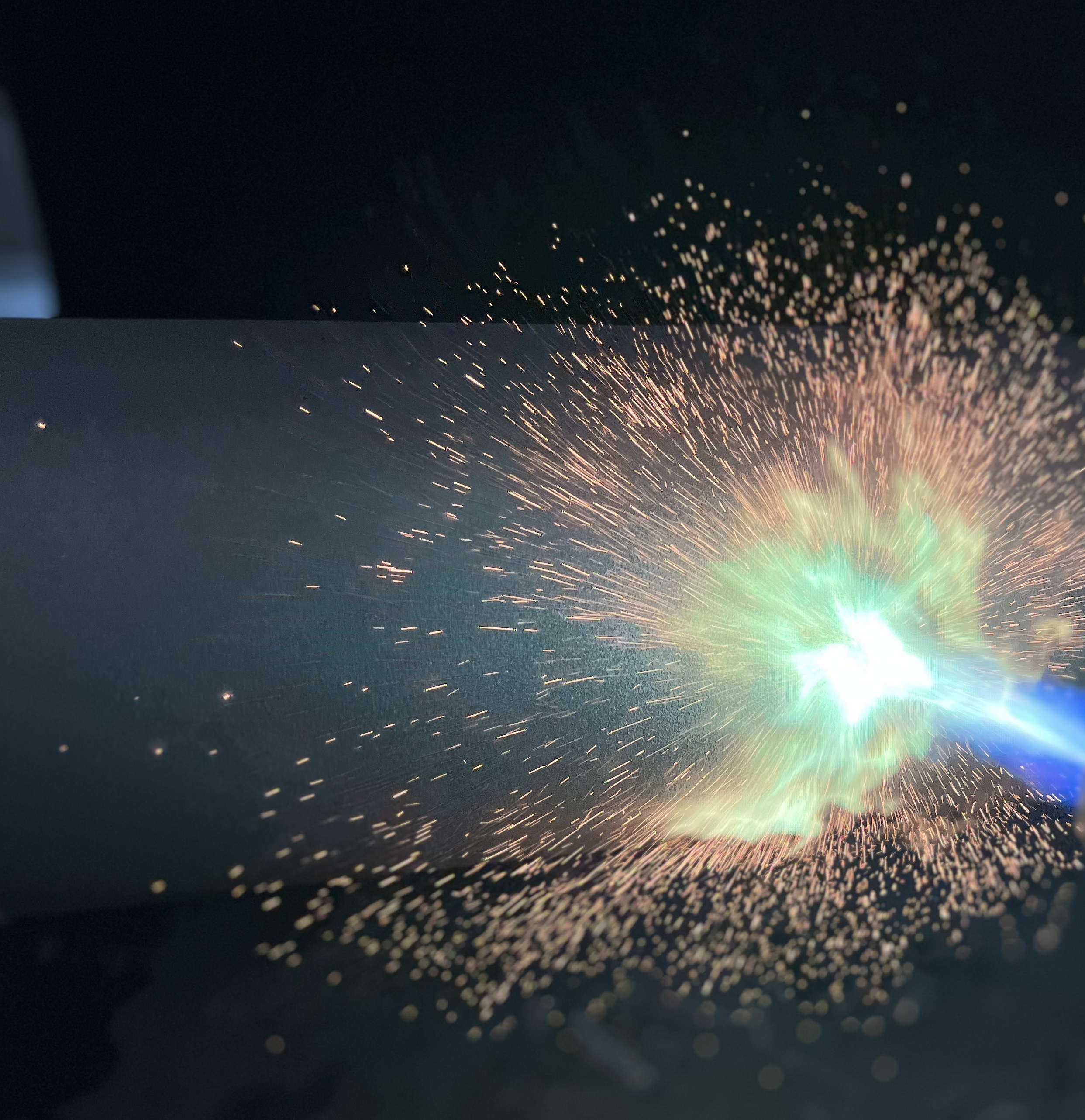 Flammspritzen – vielseitiges thermisches Spritzverfahren für Metalle, Keramiken und Kunststoffe bei OM Stuhr
